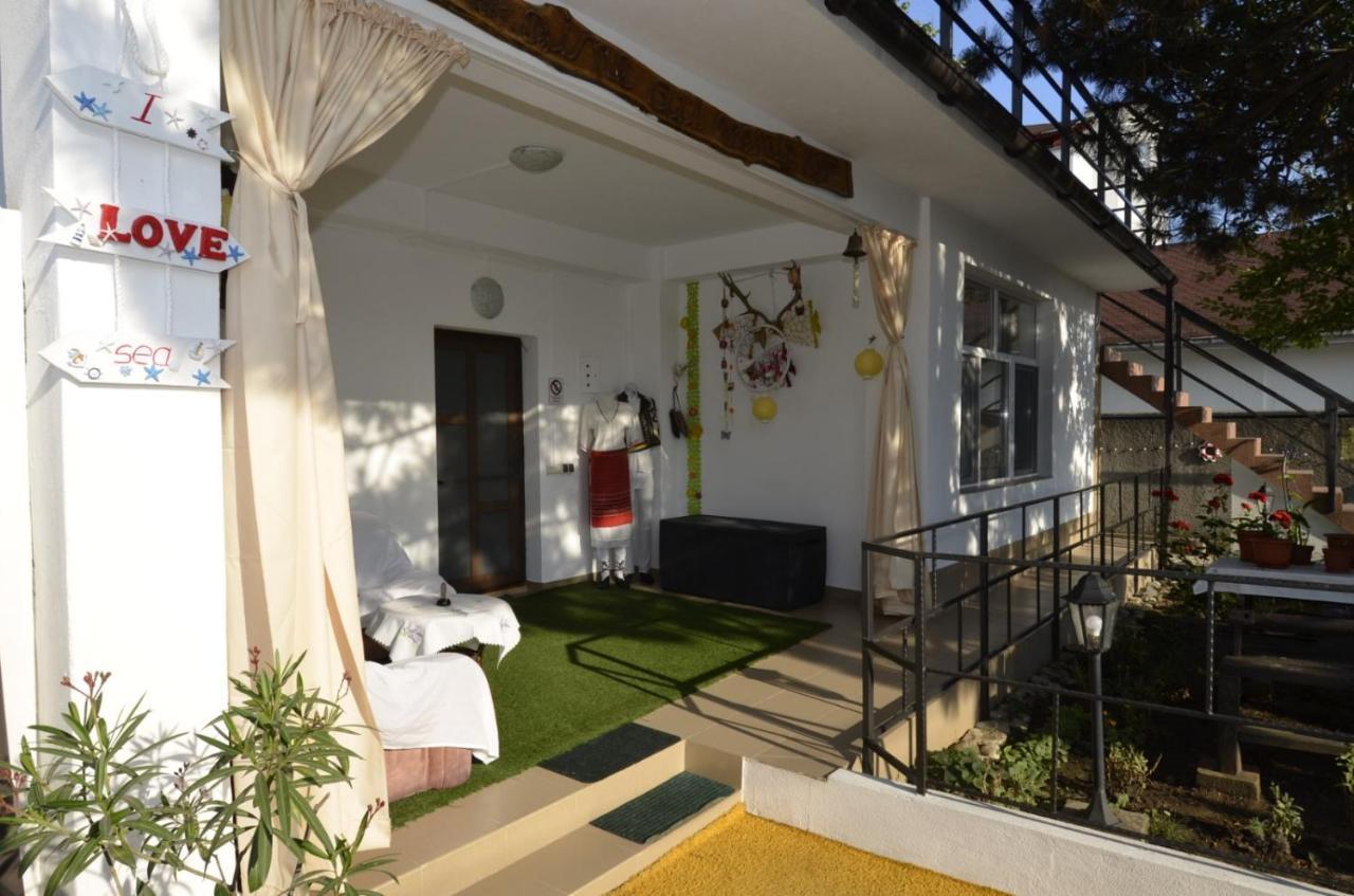 Vila Calypso Apartment Costinesti Ngoại thất bức ảnh